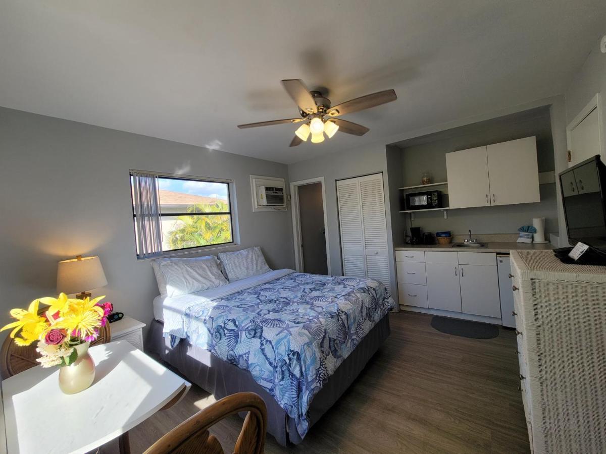 Hideaway Waterfront Resort Cape Coral Dış mekan fotoğraf