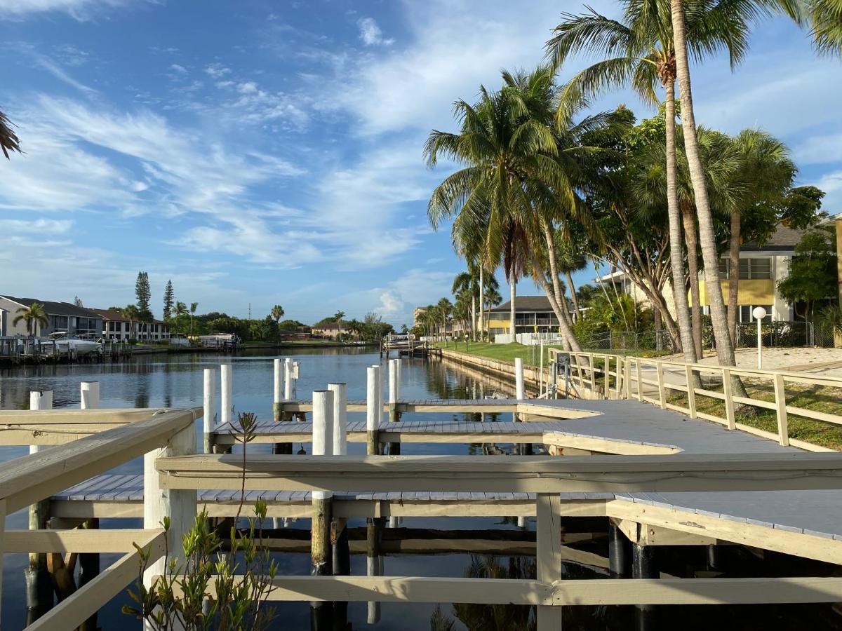 Hideaway Waterfront Resort Cape Coral Dış mekan fotoğraf
