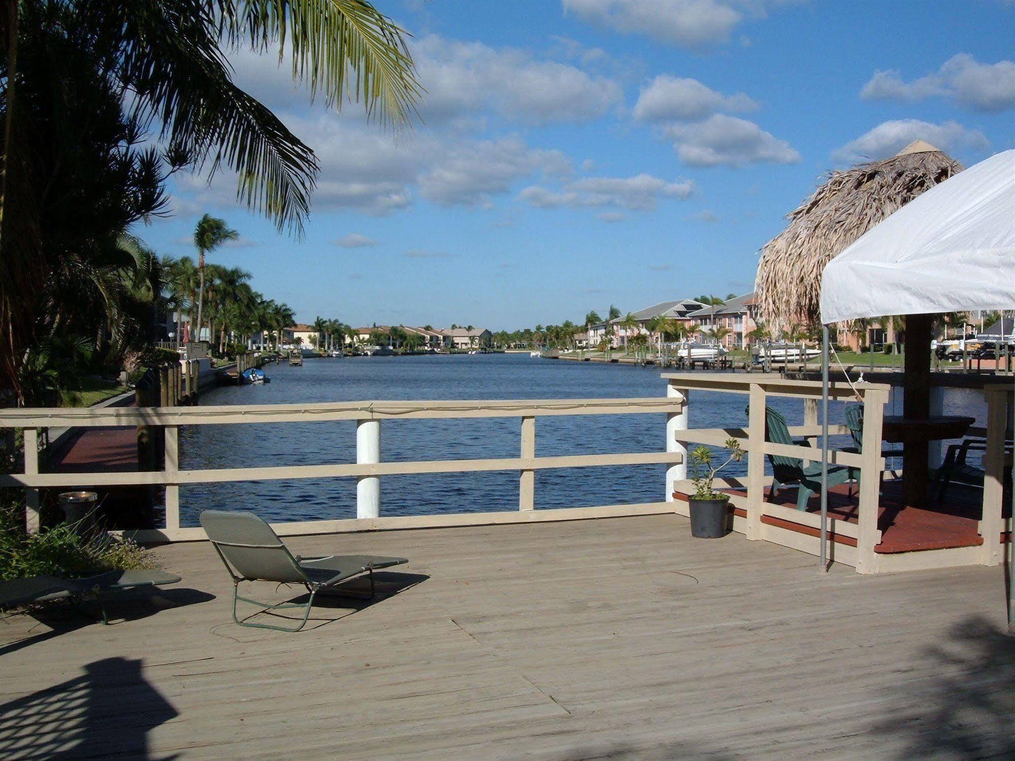 Hideaway Waterfront Resort Cape Coral Dış mekan fotoğraf
