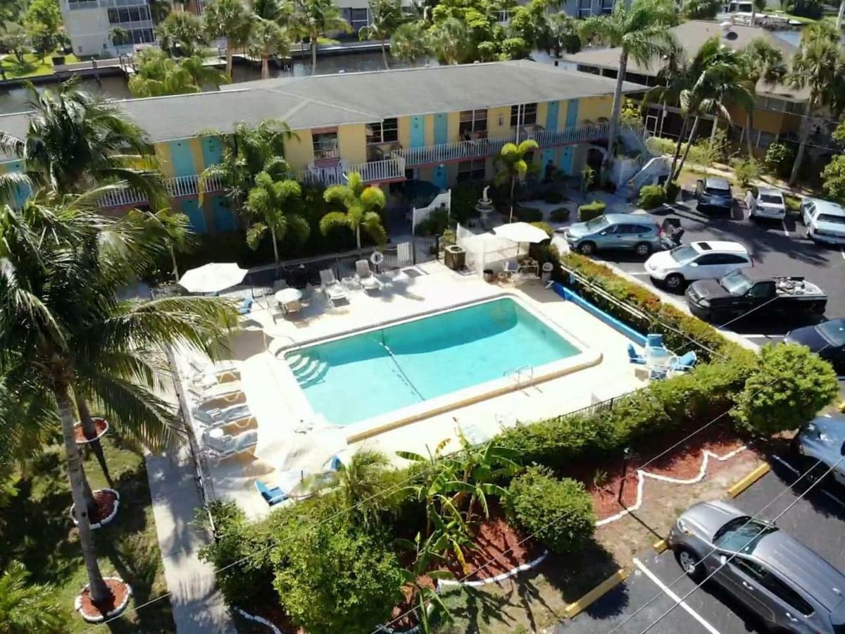 Hideaway Waterfront Resort Cape Coral Dış mekan fotoğraf